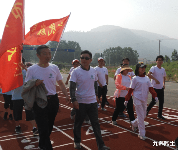 运动|走路是最好的运动！要想达到养生效果，牢记这4个黄金准则