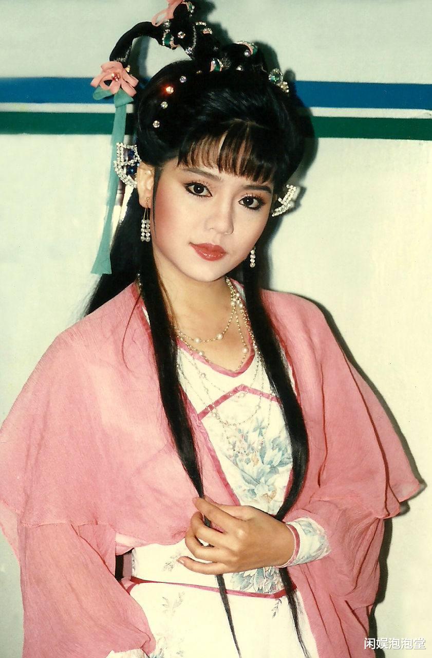 狄莺|脚踹蓝洁瑛，讽刺小S怒骂吴宗宪，狄莺如何把儿子“宠”进牢房？