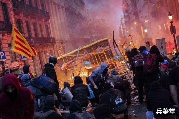 华为|华为调侃美国，称所有手机统统零元购，美民众：我们已经做到了