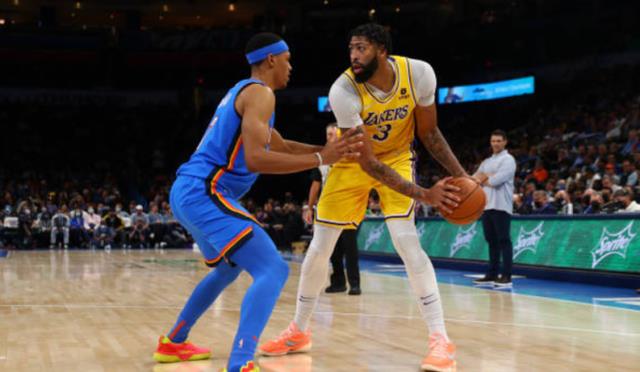 施德胜说情感 湖人3大扎心数据:开季5战被轰115+分!26分遭逆转25年来首次