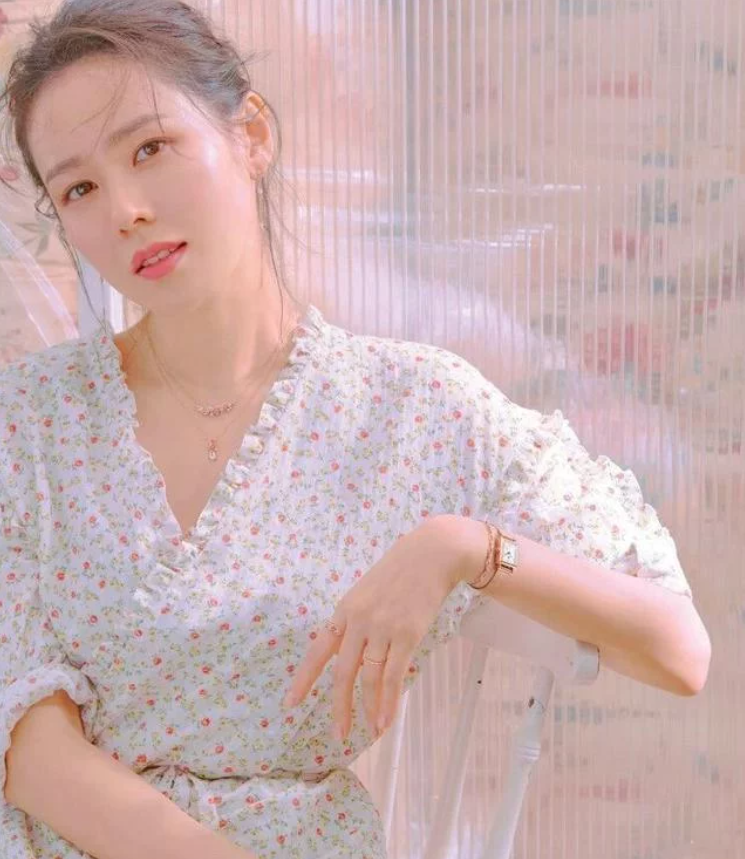 灵熙说珠宝|韩国国民女生孙艺珍，从艺20年，越来越有魅力