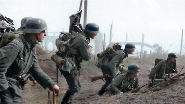 德军|当年德军负重60斤20分钟越野3公里，如今有多少军人能做到？