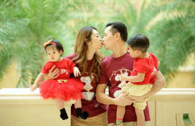 安以轩|安以轩一年到头过节 丈夫豪礼送到吐 女儿生日收价值过亿“石头”