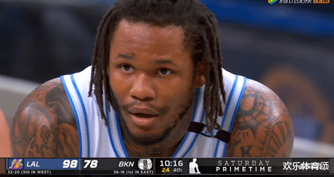 湖人队|两战太阳！湖人一共12人出场，只有他枯坐冷板凳，沃格尔彻底放弃他了吗