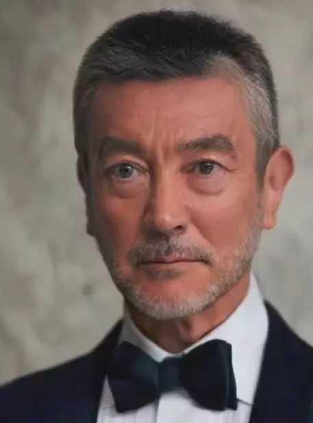 鹿晗|明星变老什么样？胡歌成老干部，鹿晗像老太太，周杰伦让人认不出