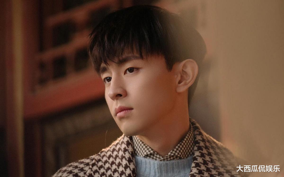 邓伦|邓伦又一新剧将至，女主颜值迷人，玄幻式甜宠爱情，CP照让人心动