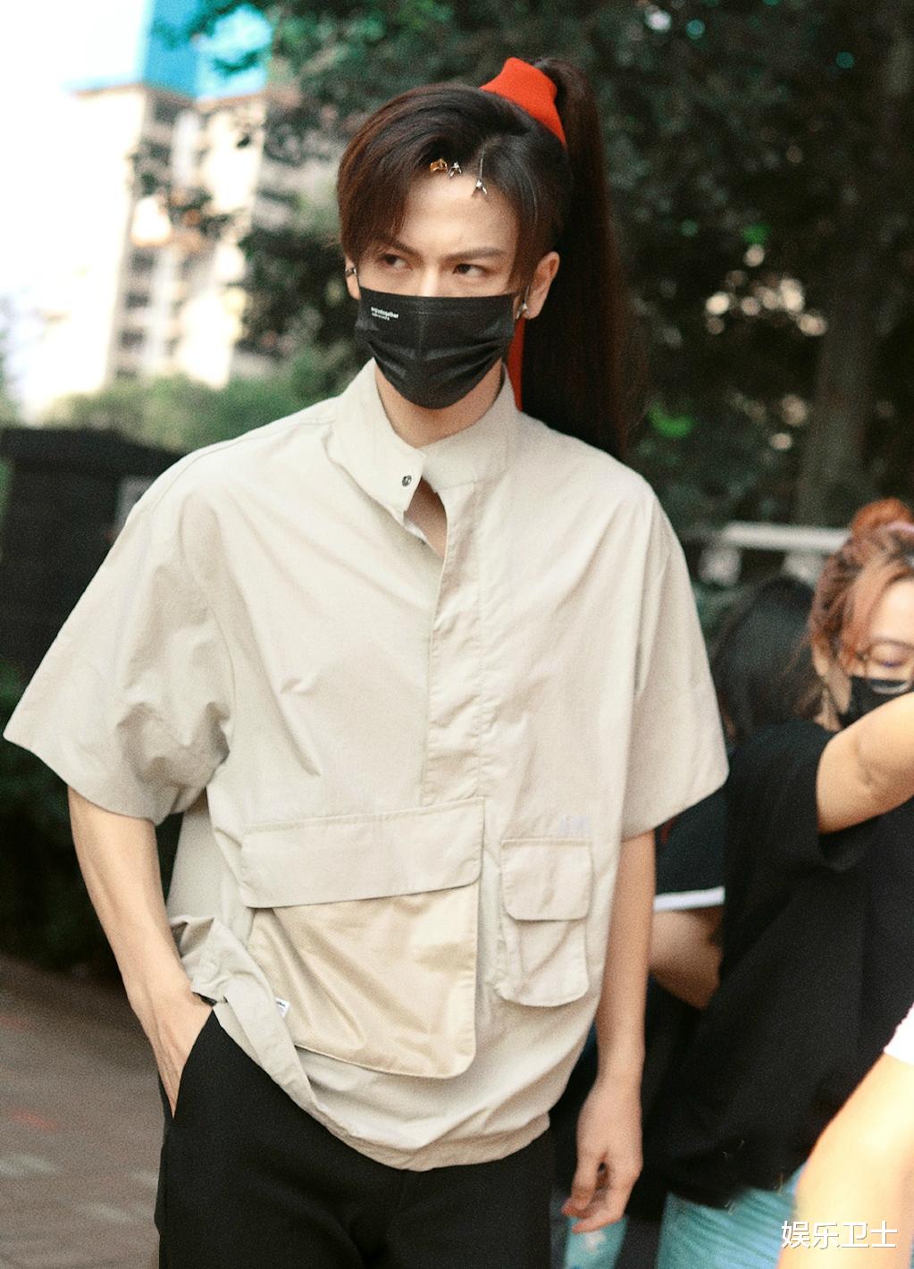 张凌赫|谢怜花城本尊!《吉星高照》路透,翟潇闻张凌赫换新发型,角色贴合度暴涨