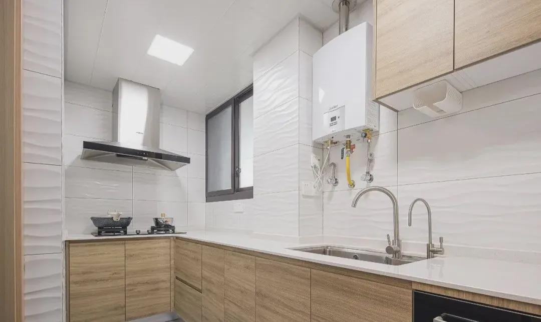 小三|95㎡小三室装修，自然朴实，通透显大的技巧在这里