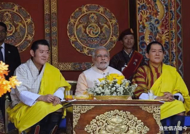 不丹4位王母一起迎接印度總理莫迪，4姐妹一起嫁老國王，不分嫡庶-圖9
