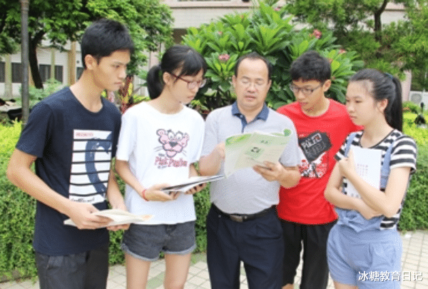 大学|没有“第一学历”这个概念？用人单位却不这么看，专科生有苦难言