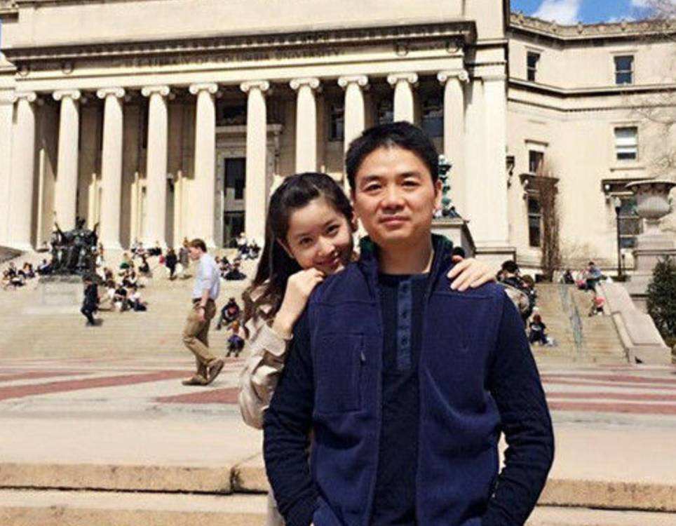 章泽天|被网友嘲讽、被贵妇圈排挤，章泽天时隔6年的“清醒”，为时不晚