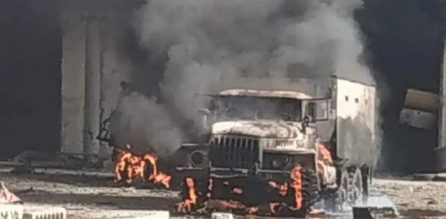 小朱聊育儿|边境爆发大规模交火！30辆装甲车被一举摧毁，克宫下令大规模反击