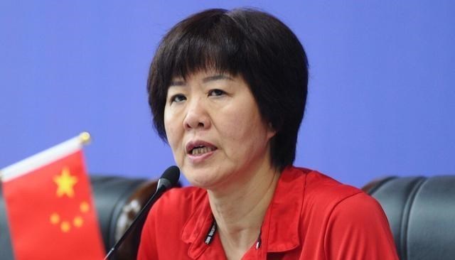 吴有情聊|女排接班人喜讯!对比安家杰、赖亚文和陈忠和,郎平留任更合适!