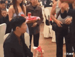 范冰冰|神回复：绑架王思聪和抢银行哪个风险大？神评真绝了，要笑死