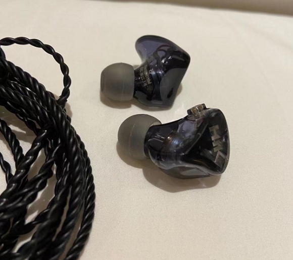 耳机|有线耳机有哪些可靠选择,呈现自然声音之美