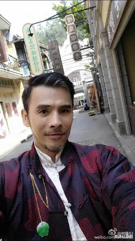 林伟|60岁TVB御用“大佬”至今未结婚，年中含泪送走脑退化老母