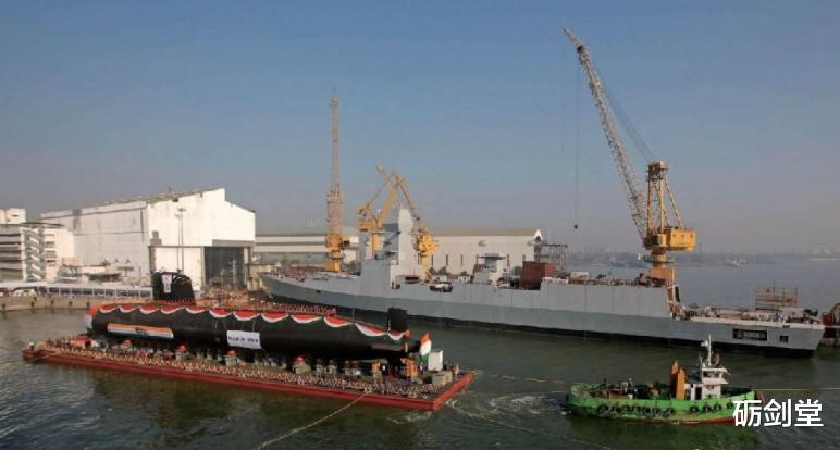 潜艇|印度最新驱逐舰服役，2013年就开工，今年10月才交付