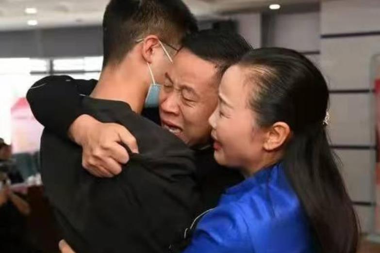 符建涛|符建涛认亲后改回原姓，买家竹篮打水一场空，孙卓却惨遭网暴