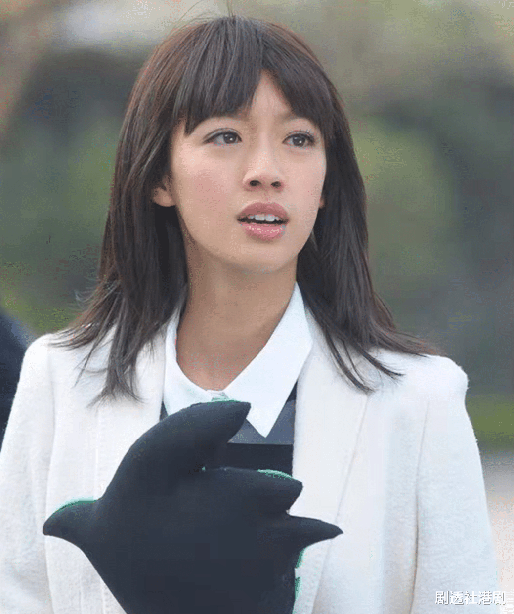 蔡思贝|被指左右逢源忽然富贵，90后TVB视后霸气回应传闻：我的确很富贵