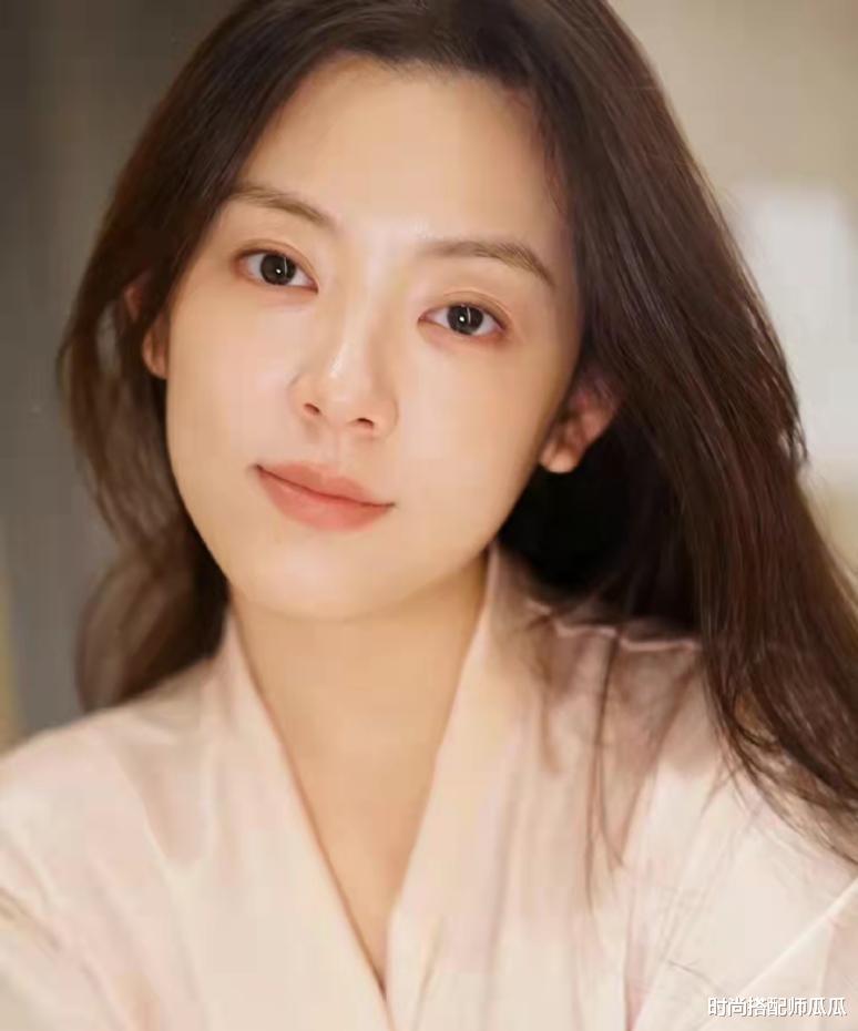 短发 ?“长期化妆”和“长期素颜”，5年后皮肤有什么区别？差距真明显