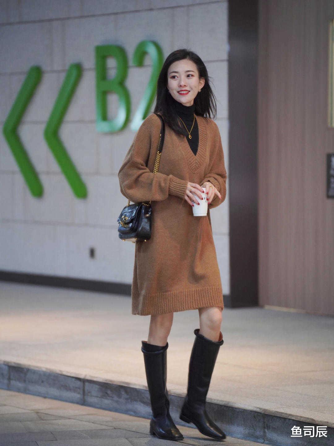 鱼司辰 黑色高筒靴穿不出新意？No！这“三款”就OK，上脚效果真的很绝