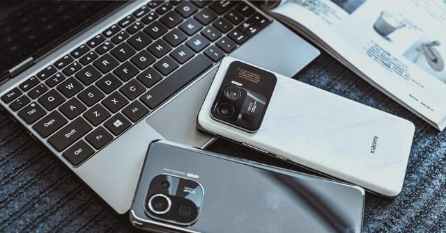 童书小窝|任正非说对了，国产大旗不会倒，外媒预言：2年内小米将超越三星