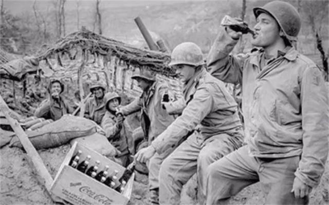 艾森豪威爾拍緊急電報：北非太熱，給我的士兵送300萬瓶可樂過來-圖7