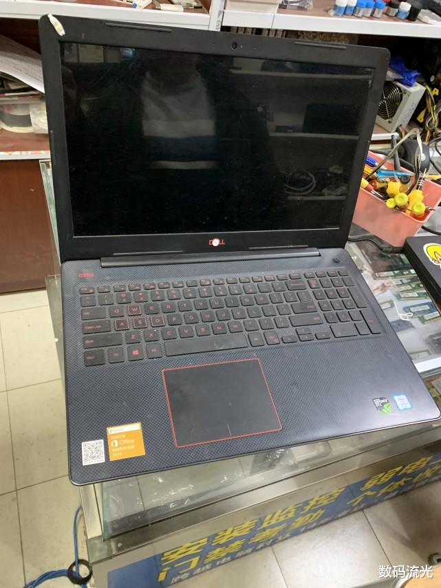 游戏本|游戏本电脑卡成PPT,客户气得要摔了它,最后被我解决了!