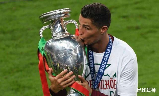 比利时队|欧洲杯B组小组赛：俄罗斯VS比利时 欧洲红魔大战北极熊