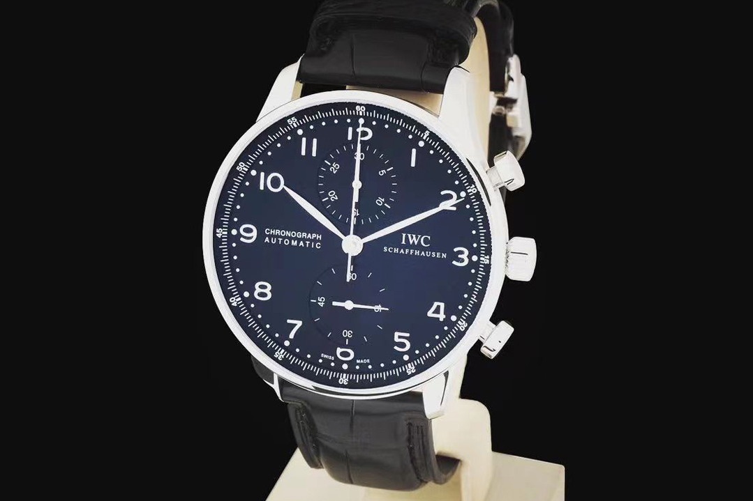 读时|格调酷黑的外观设计,彰显雅痞气质,万国葡萄牙系列多功能计时码表品鉴