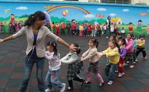 属狗|为何幼师成为“三不娶”之一？娶幼师当老婆，你是不知道很多好处