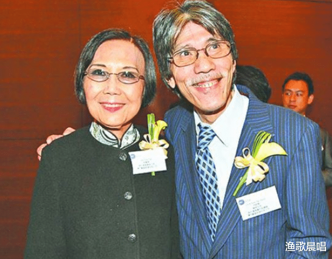 穿衣搭配|母亲是丐帮帮主，师父是赌神，他是何鸿燊头马智多星，硬刚美国赌王