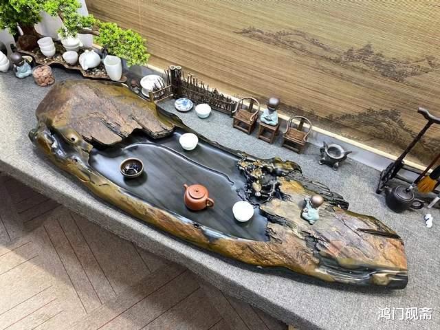 玉雕|把石头雕刻成一根“枯木”，还赋予它一点生命，这种茶盘真的好赞