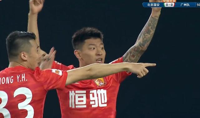 斯蒂芬·庫(kù)里|又是點(diǎn)球爭(zhēng)議！廣州隊(duì)點(diǎn)球被黑？逐幀再看一遍，裁判膽子不小呀