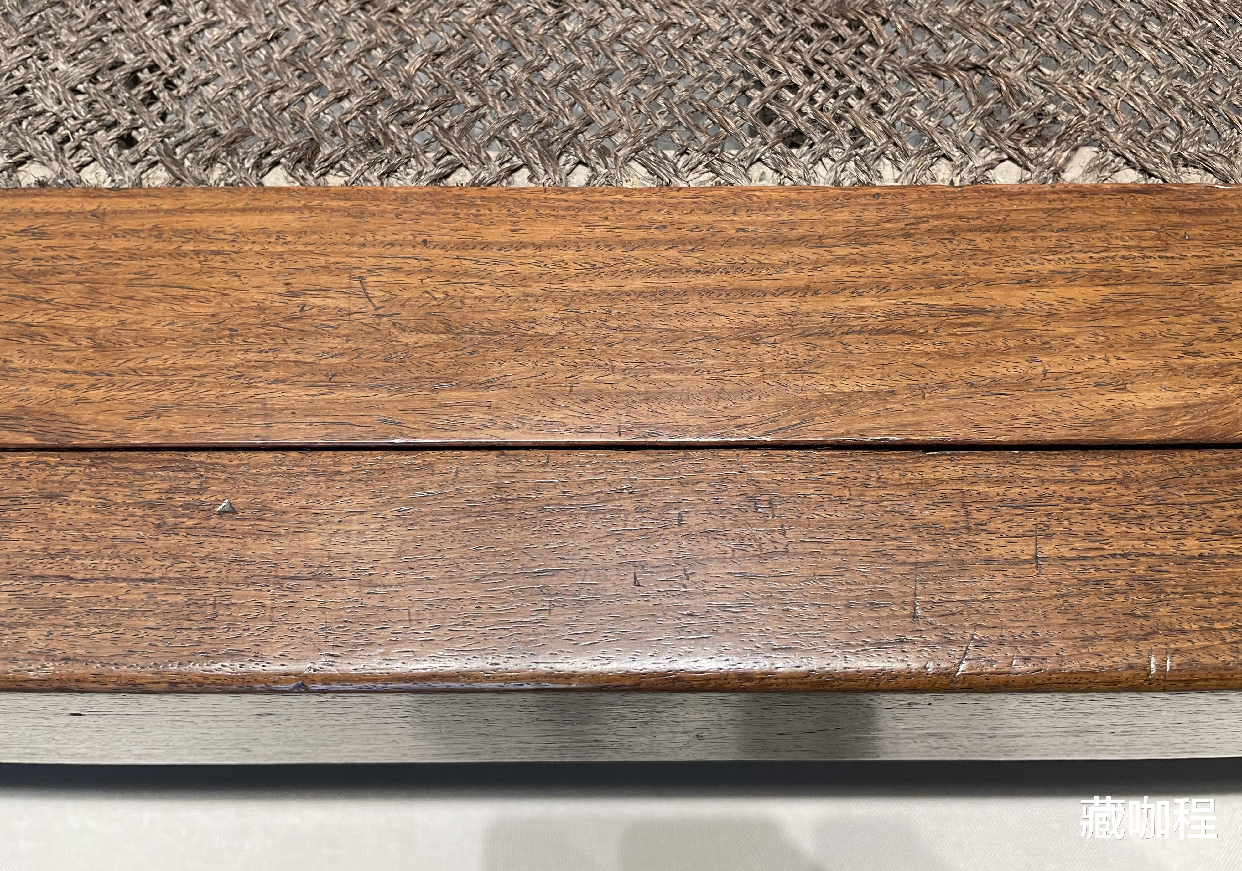 |满眼都是麦穗纹,四面平架子床是开门黄花梨