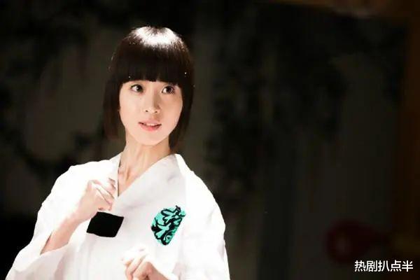 白梦妍|嘴角向下，面相刻薄，这9位苦相脸女星，都不适合演活泼少女