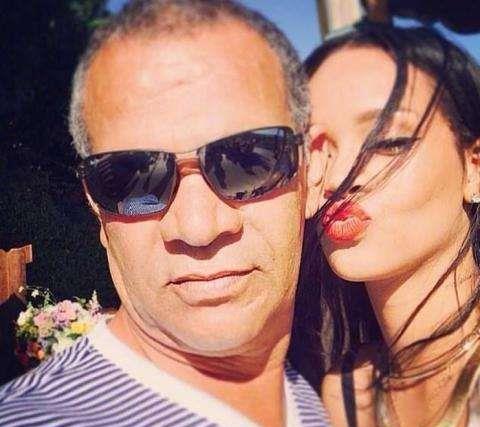 蕾哈娜|蕾哈娜：巴巴多斯“民族英雄”，一个奇女子，真正的偶像