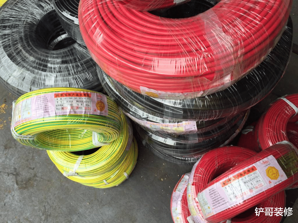 老电工提醒：电路施工时，别再花冤枉钱了！