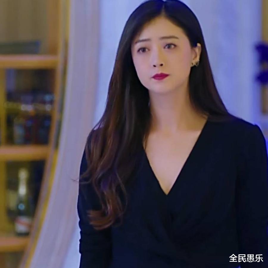 羽绒服|蒋欣能瘦下来是有原因的，看到她吃的食物，粉丝直呼心疼