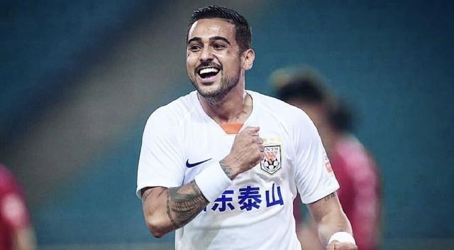 嘟小薯 山东泰山队外租前锋想重返J联赛!旧主希望浙江队外援穆谢奎回归
