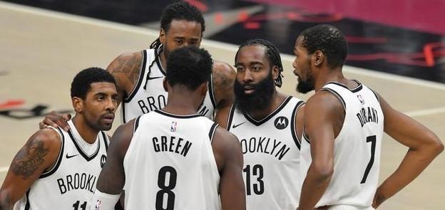 小姐姐 挖湖人墙角！绿军有意3大冠军拼图，史蒂文斯彻底否决安吉操作