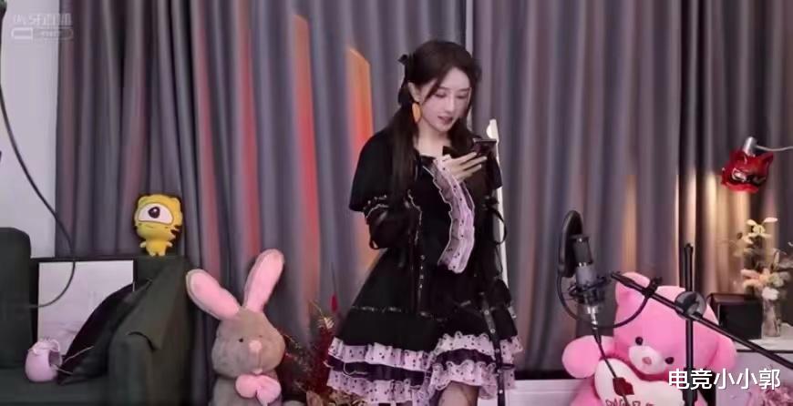 穿衣搭配 女仆装林七七高调亮相！双马尾搭配黑丝，惹得一众网友直呼太顶了