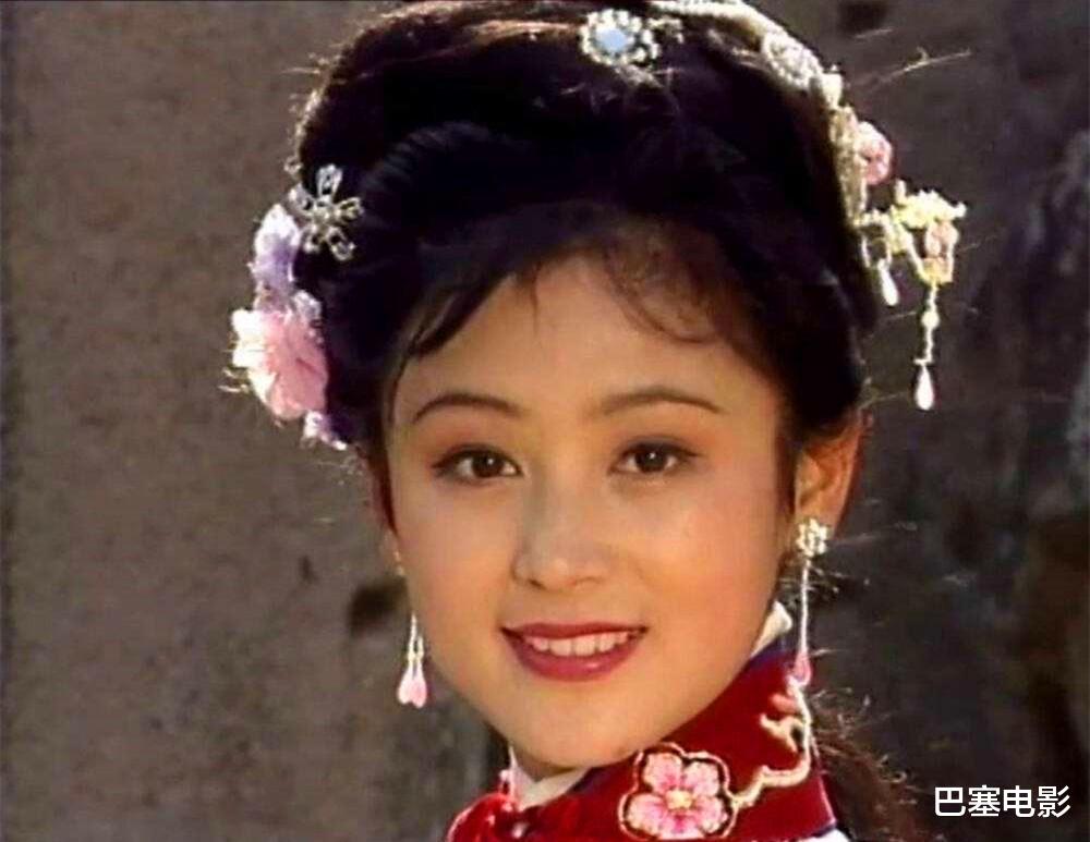 娱乐圈|有着一张“大饼脸”却美出特色来的女星，丰韵明媚，散发无限风情