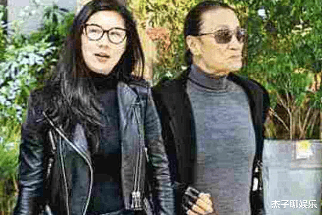 谢贤|历经6段情的谢贤：和小49岁女友分手时，我能补偿的只剩钱了