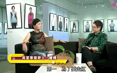 苑琼丹|她被称“娱乐圈第一丑女”，追求者却多到烦心：她的真实样貌骗了大家这么多年