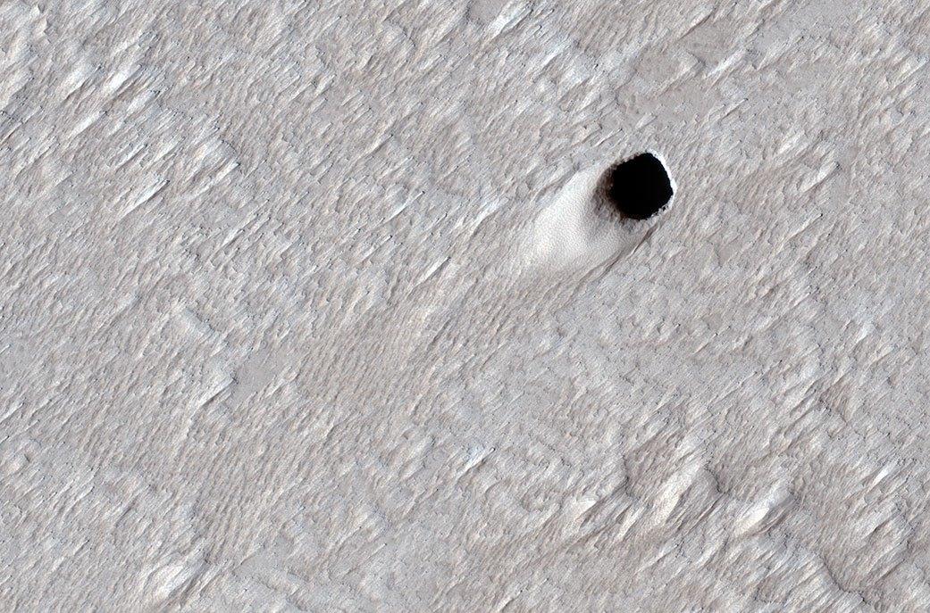 美国宇航局科学家发现火星洞穴可以帮助火星宇航员定居火星