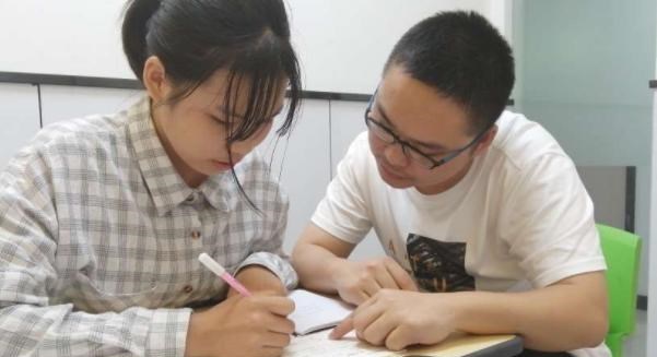 教育部|教育部又有“新举动”，补课班将要“回归”，学生和家长心情复杂