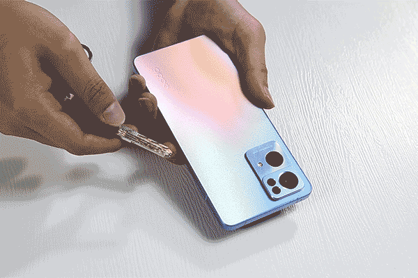 oppo reno|看看OPPO Reno7这个颜值，知道为什么比友商卖得好了吧？