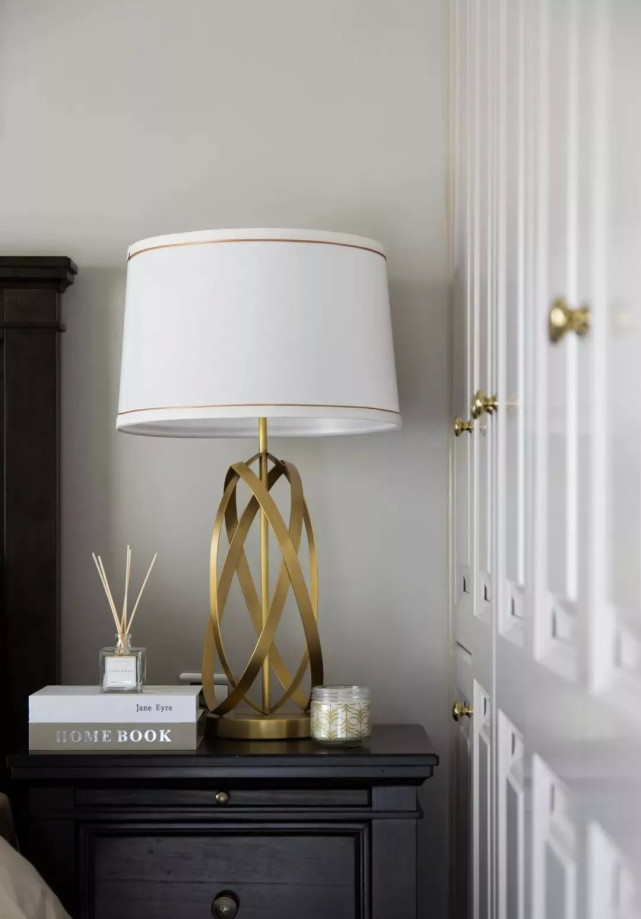 86㎡简约小美式轻盈优雅的暖心之家，点缀绿植打造舒适精巧场域