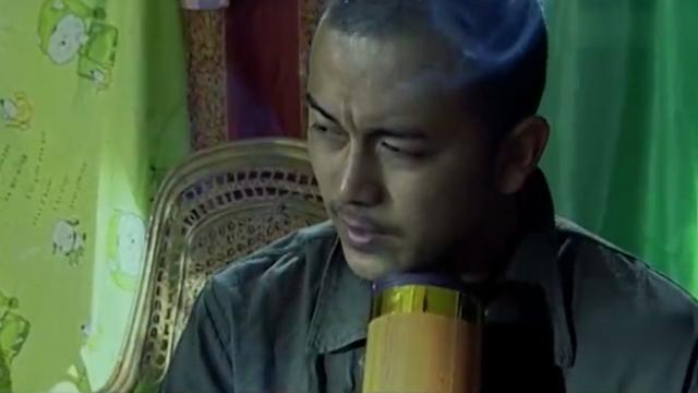 罗兰|一部电影，将成年人内心阴暗面全展现出来，人性的本质一览无余